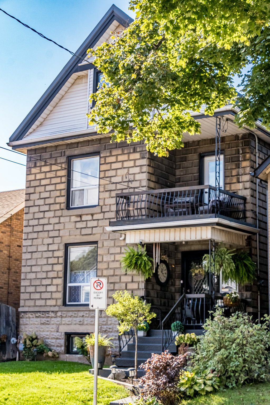 Property Photo:  485 Catharine St N  ON L8L 4V1 