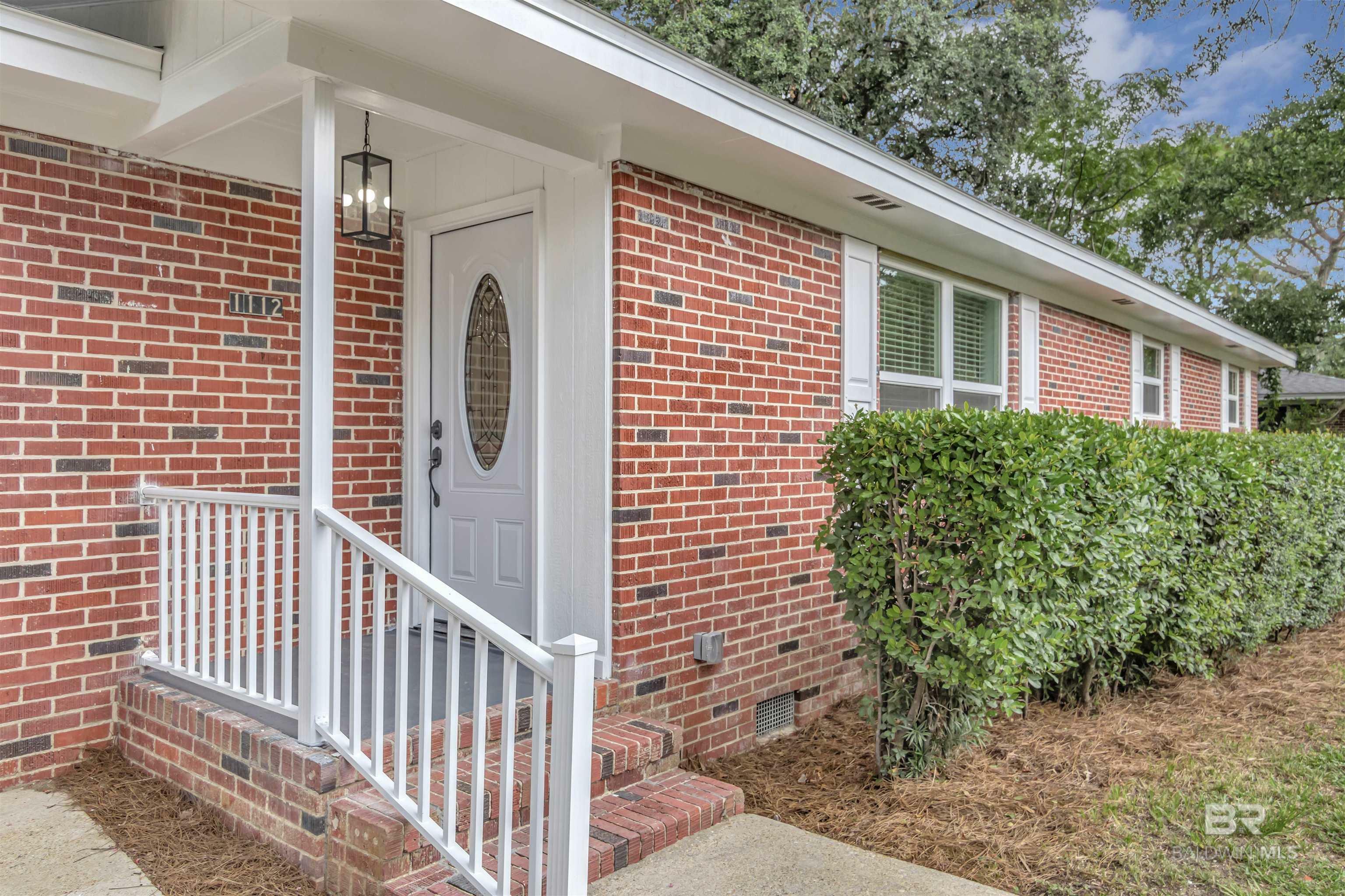 Property Photo:  1112 Dunmire Street  FL 32504 