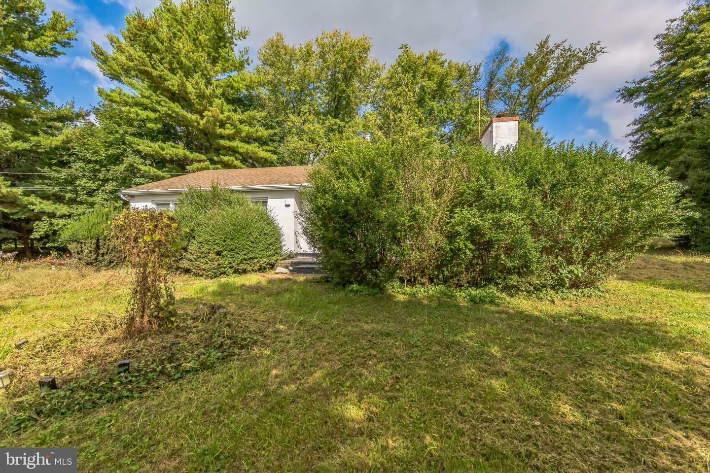 Property Photo:  191 W Street Road  PA 19348 