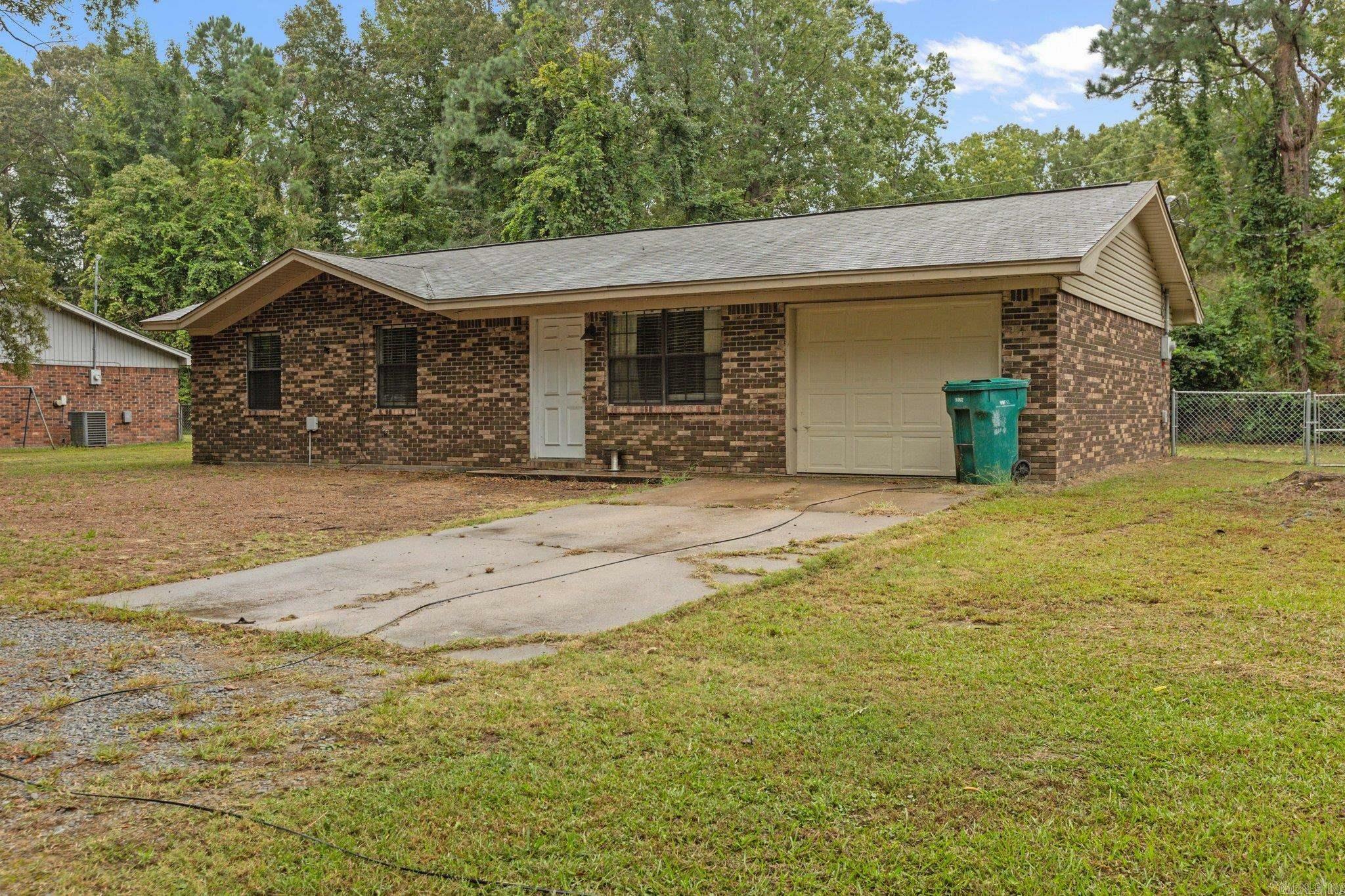 Property Photo:  204 Whitefield Drive  AR 71601 