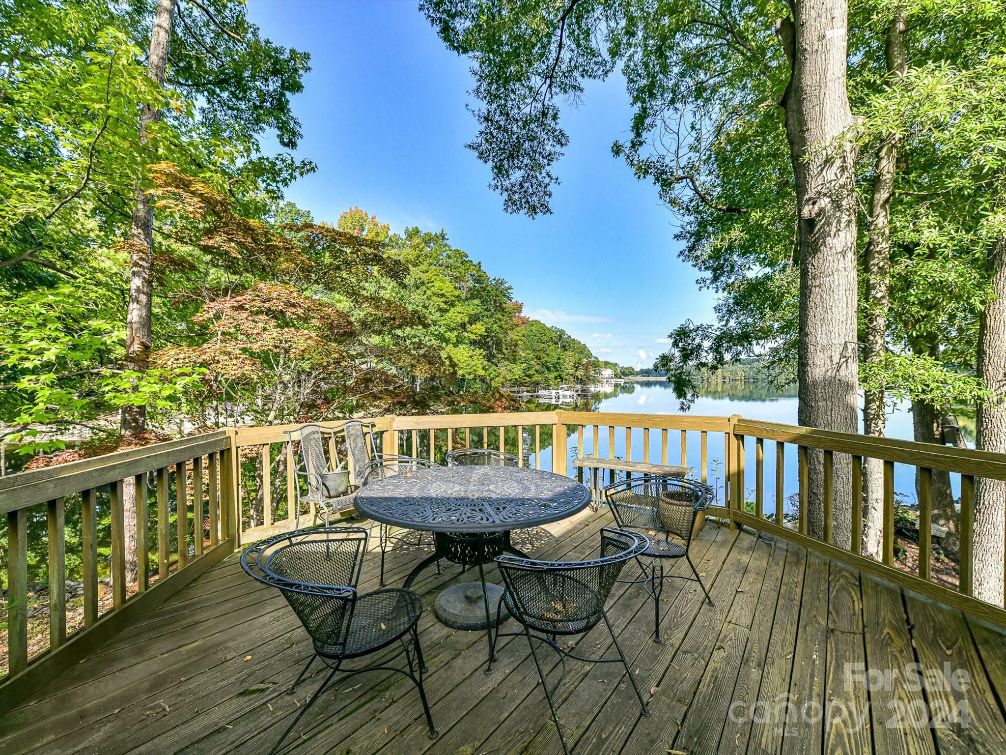 Property Photo:  449 Windward Drive  NC 28036 