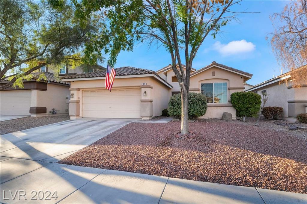 Property Photo:  67 Saint Johns Wood Avenue  NV 89002 