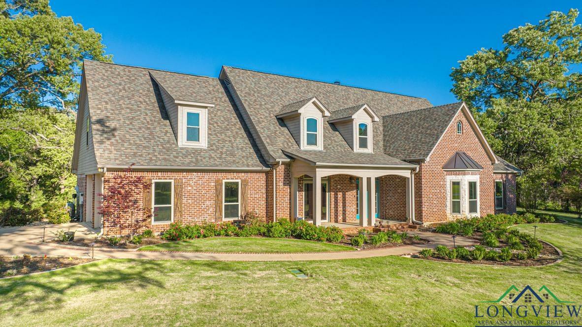 Property Photo:  311 Twin Oaks Drive  TX 75605 