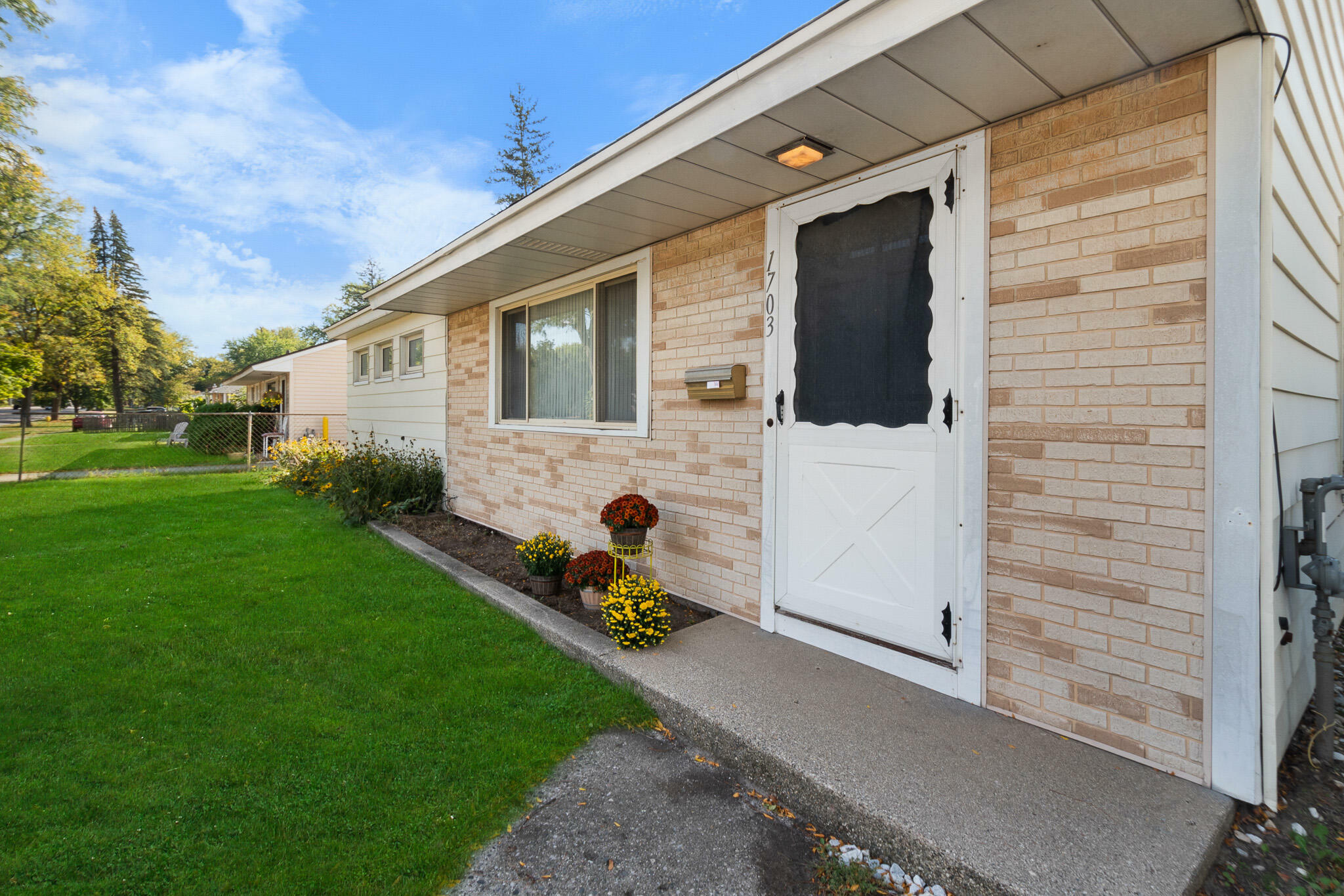 Property Photo:  1703 Fuller Avenue NE  MI 49505 