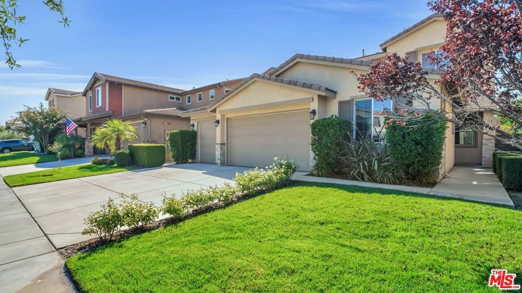 Property Photo:  22518 Brightwood Place  CA 91350 