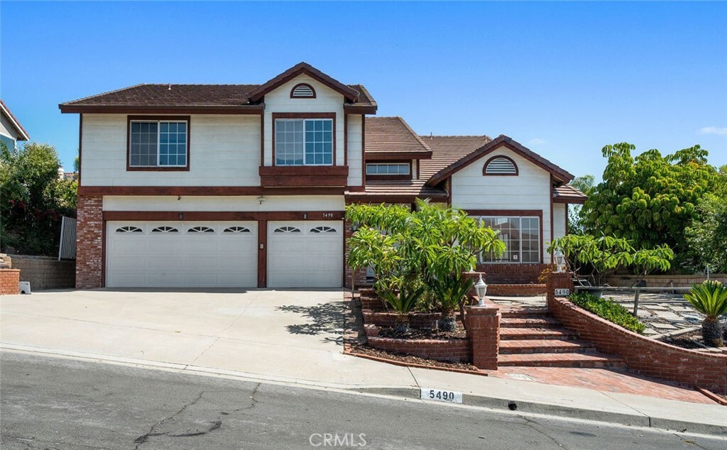 Property Photo:  5490 Camino Vista  CA 92887 