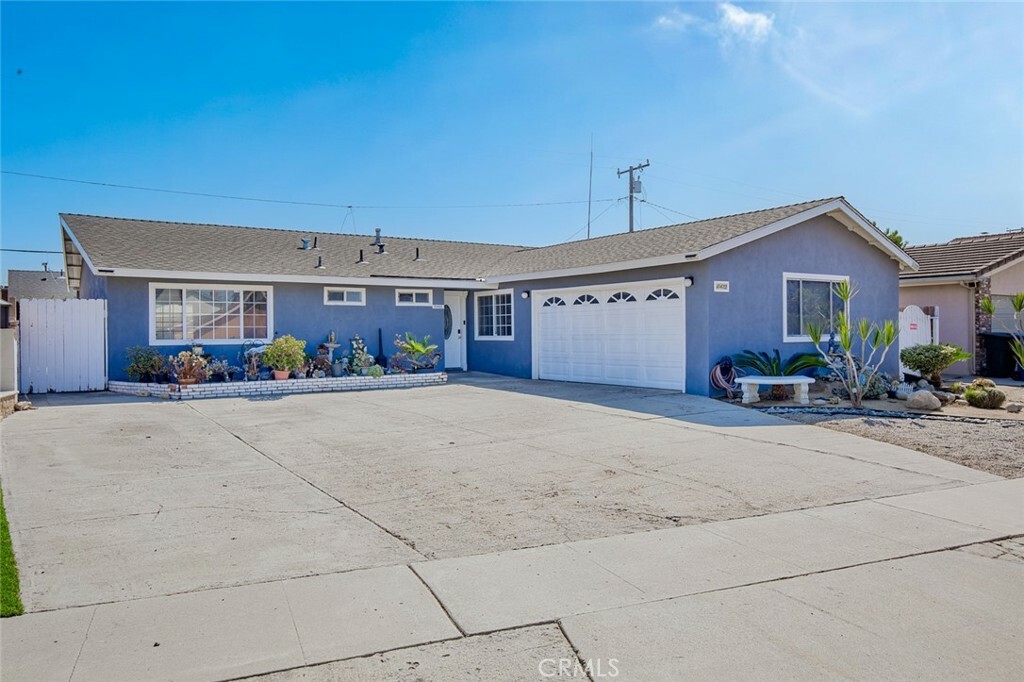 10422 San Angelo Avenue  Westminster CA 92683 photo