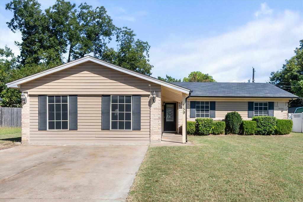 Property Photo:  159 SE Gardens Boulevard  TX 76028 