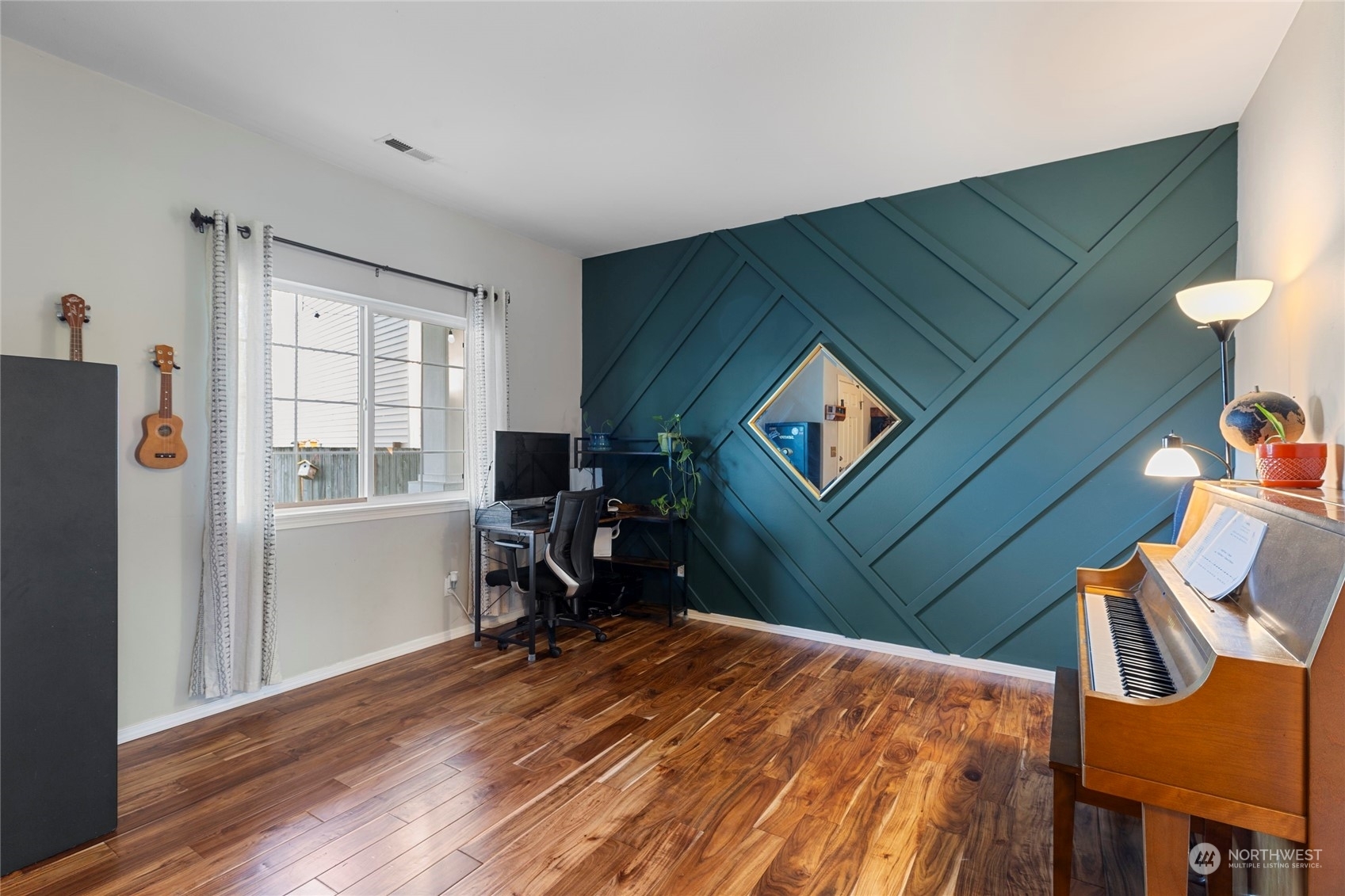 Property Photo: 14024 15th Avenue W WA 98087