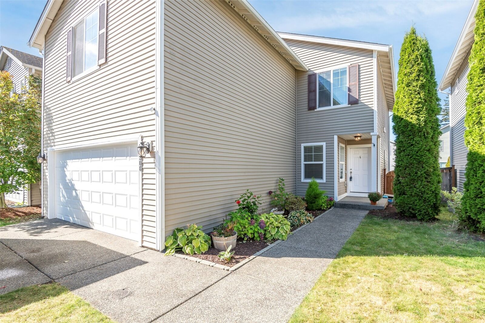 Property Photo:  20306  50th Avenue E  WA 98387 