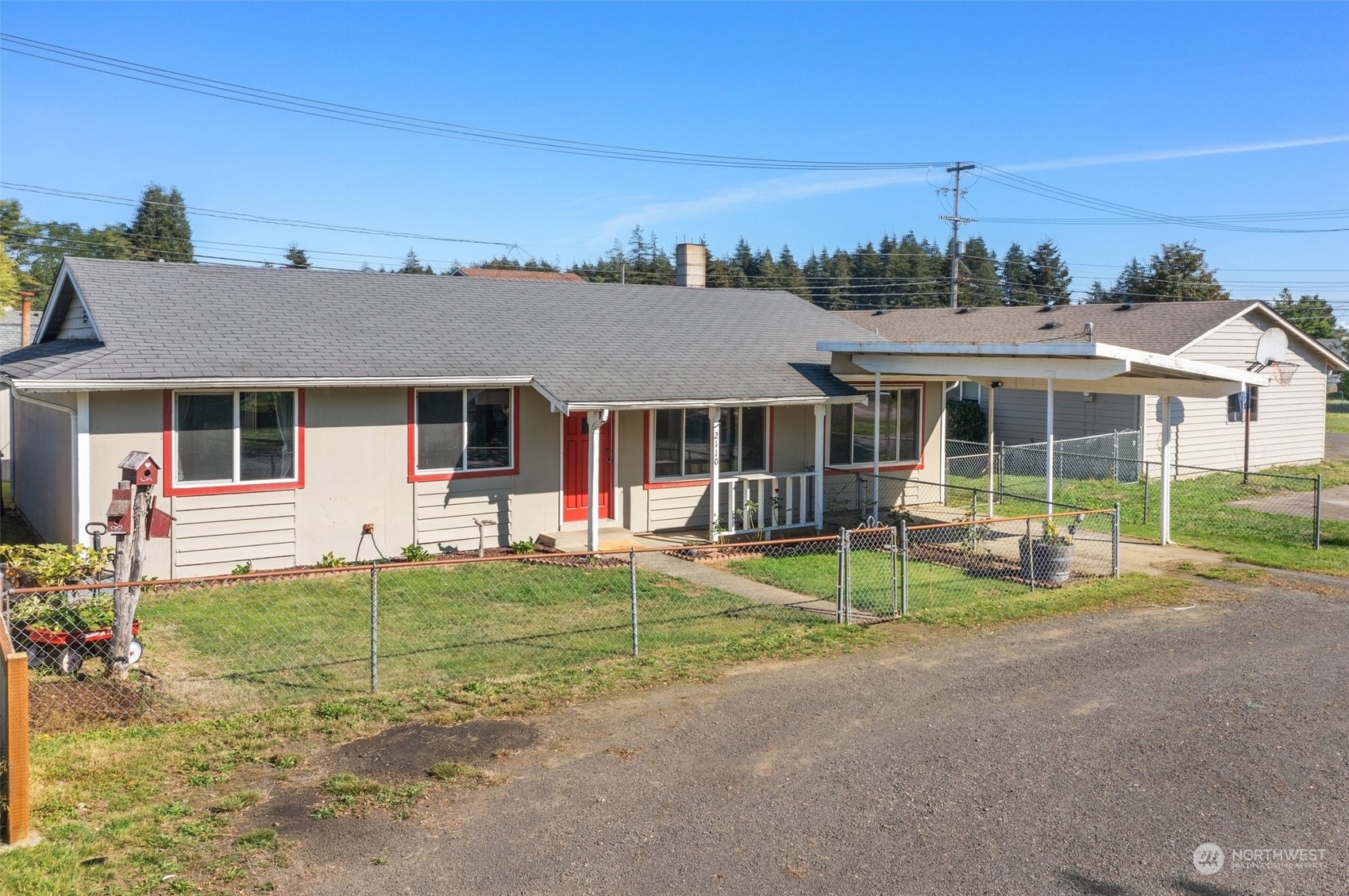 Property Photo:  2110 Jefferson Street  WA 98584 