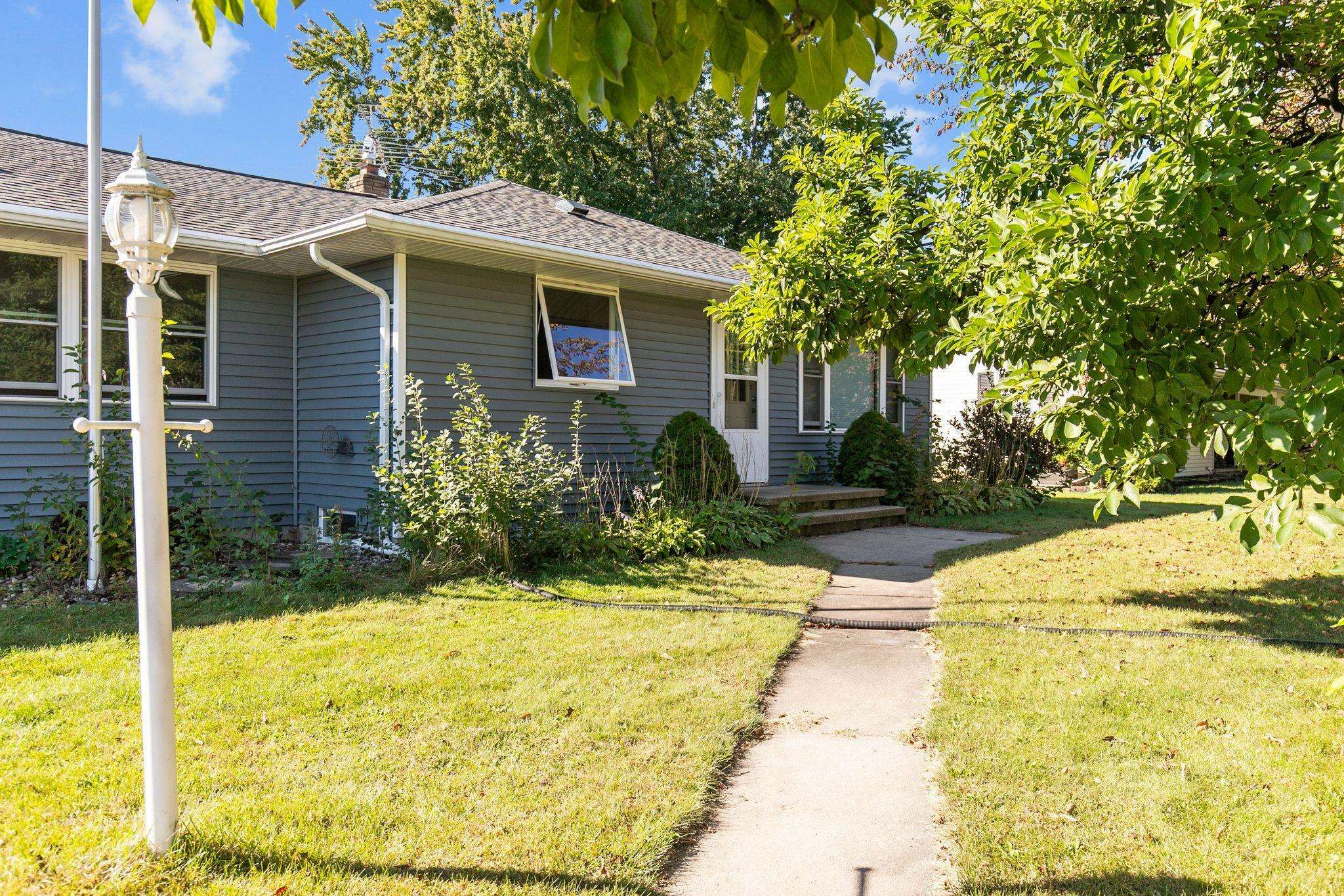 Property Photo:  345 W Sunset Avenue  WI 54911 