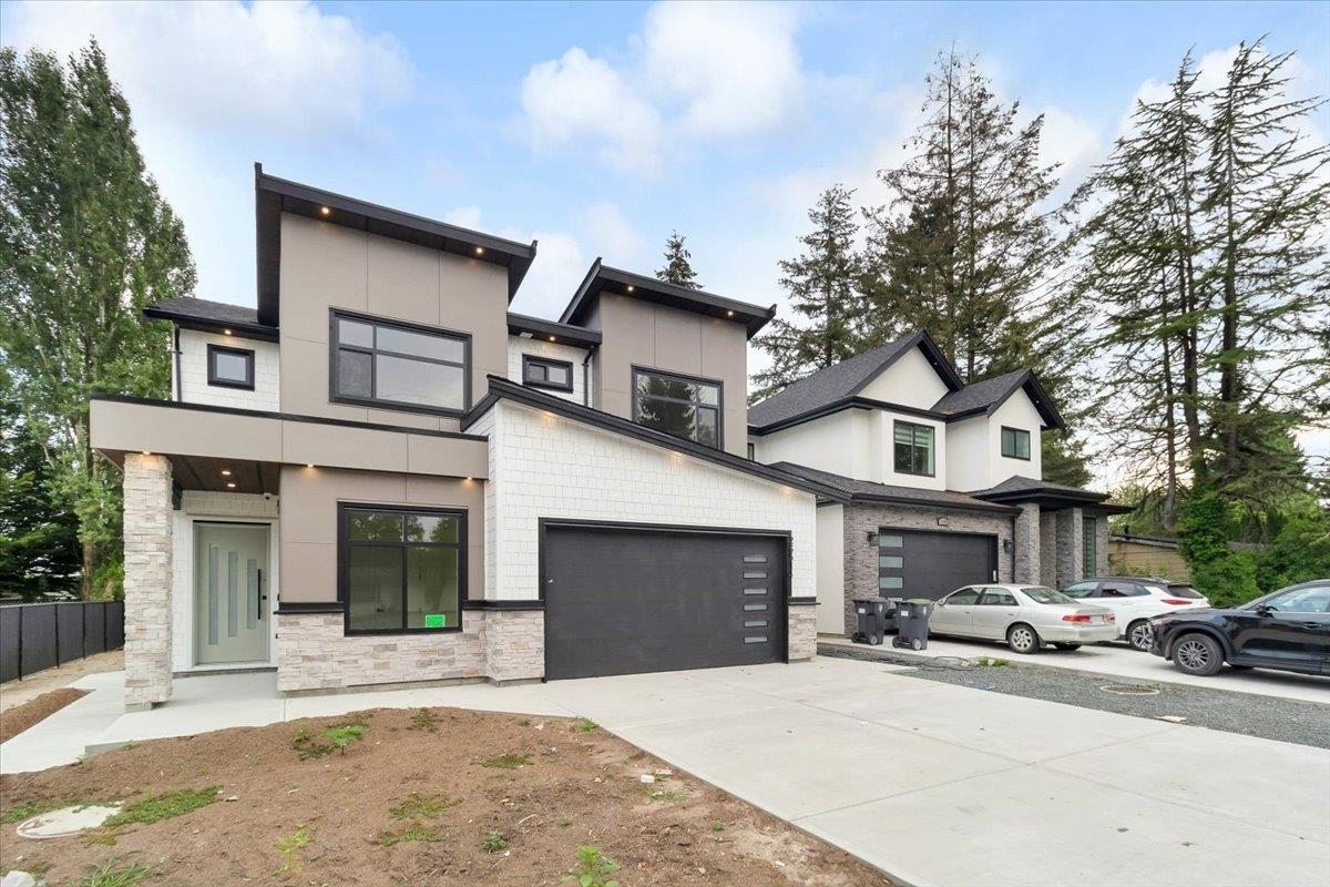 Property Photo:  26514 29 Avenue  BC V4W 3A9 