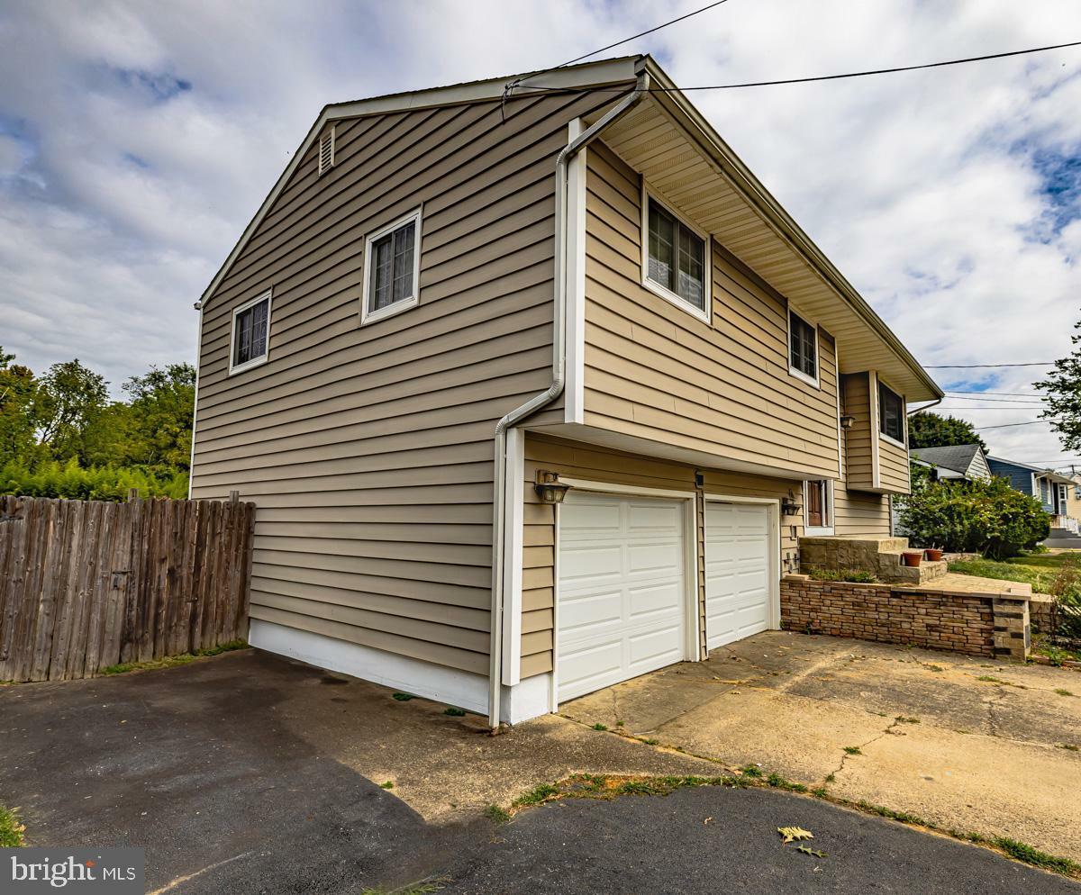 Property Photo:  892 Estates Boulevard  NJ 08690 