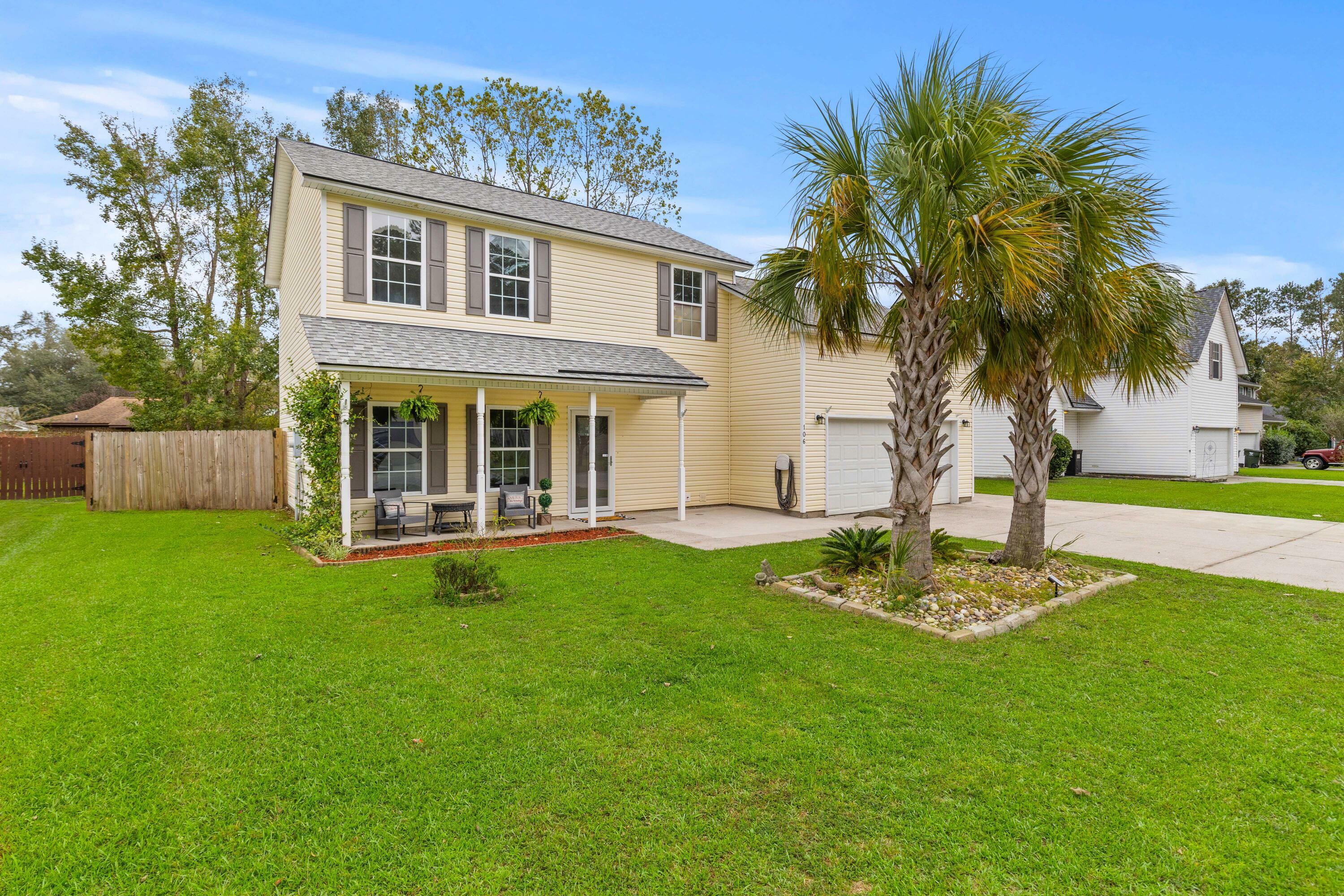 Property Photo:  106 Elon Drive  SC 29456 