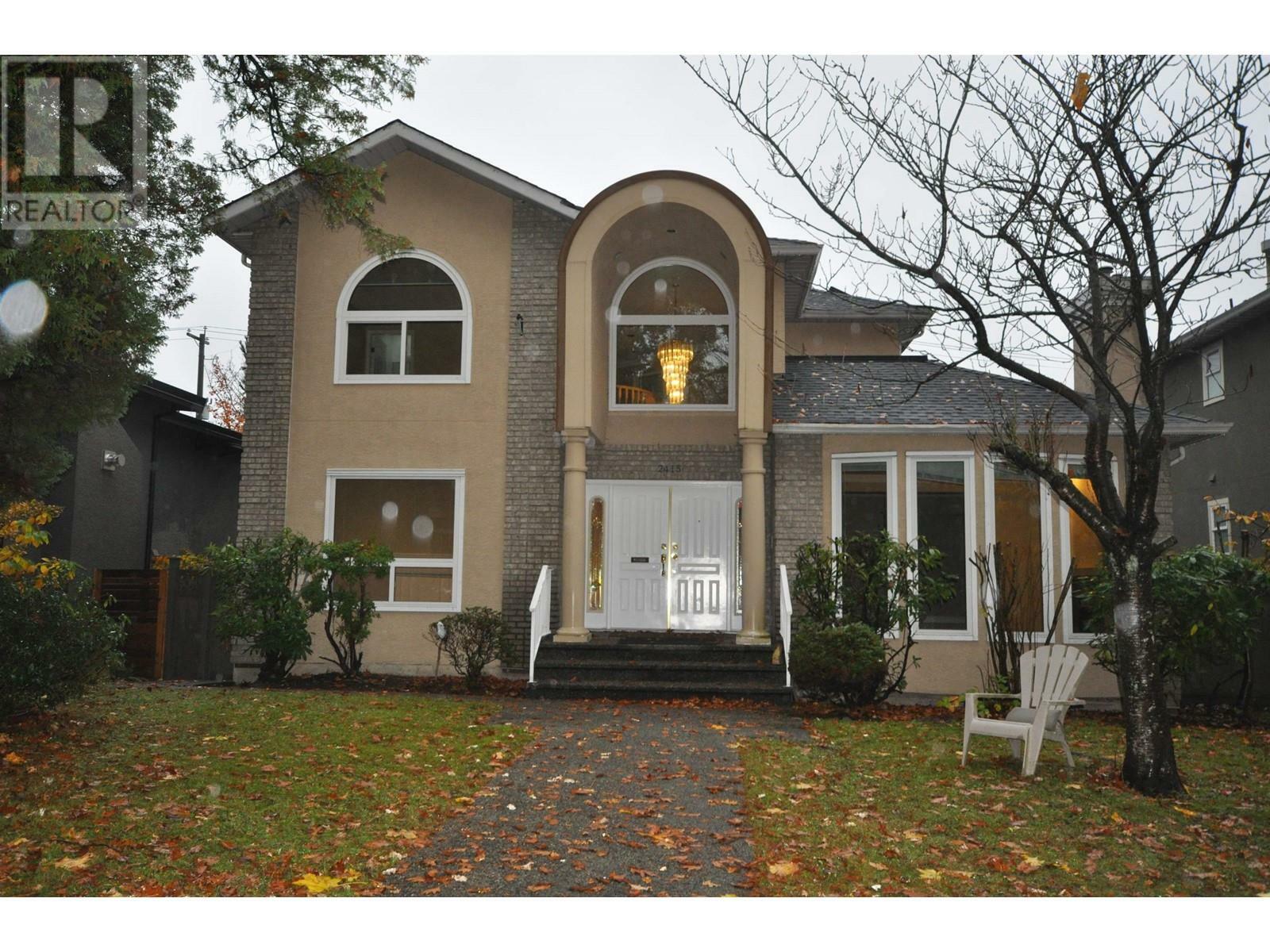 Photo de la propriété:  2415 West 13th Avenue  BC V6K 2S7 