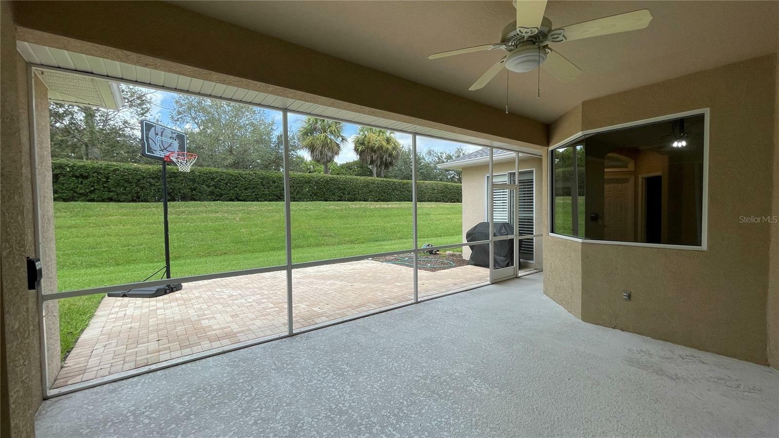 Property Photo:  7704 Drayton Circle  FL 34201 