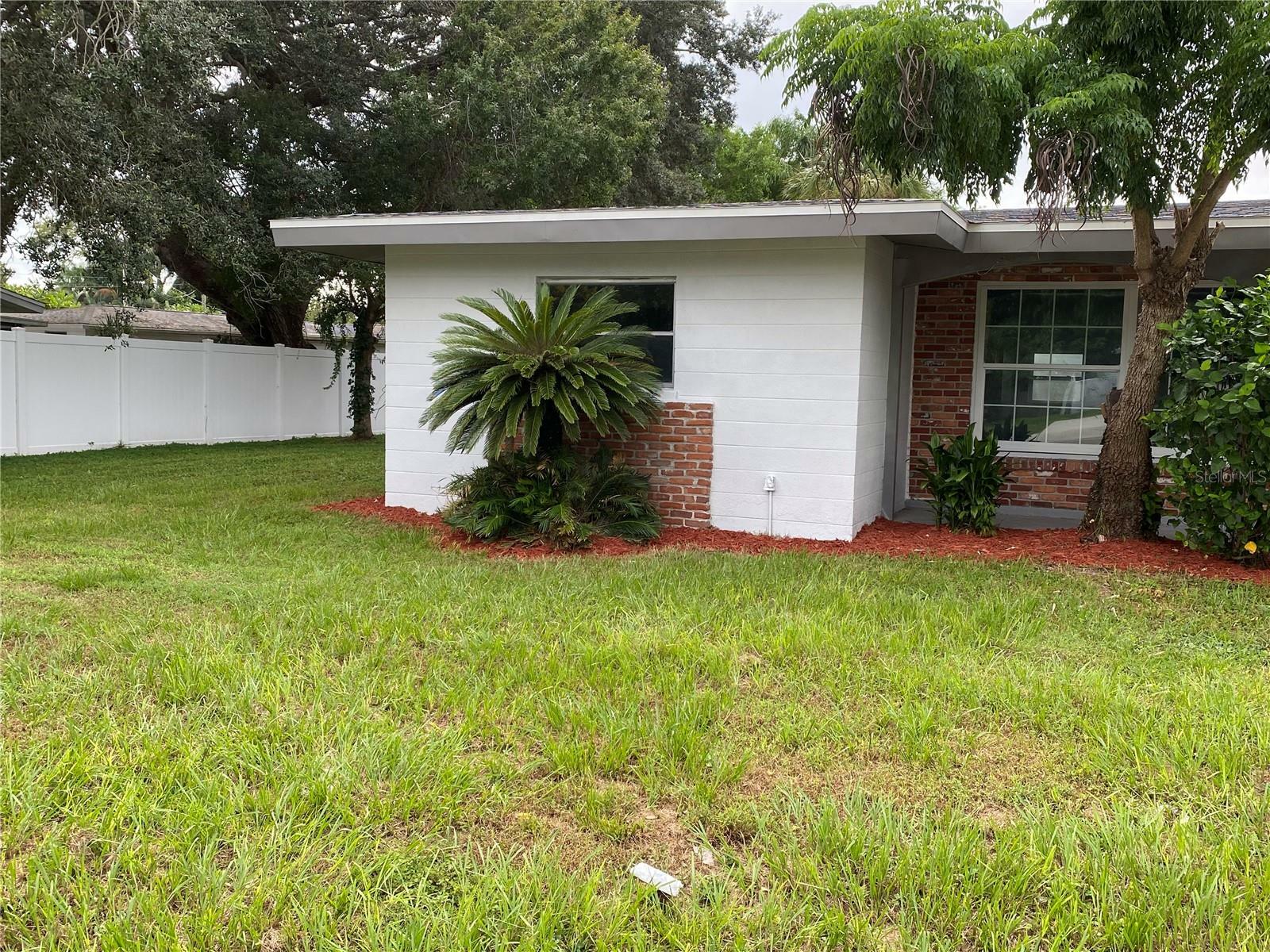 Property Photo:  3006 McIntosh Road  FL 34232 