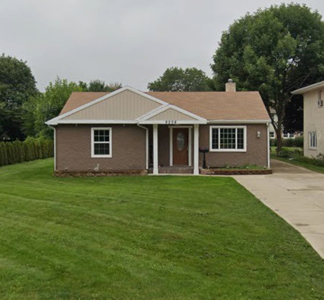 Property Photo:  9208 N Ashland Avenue  IL 60714 