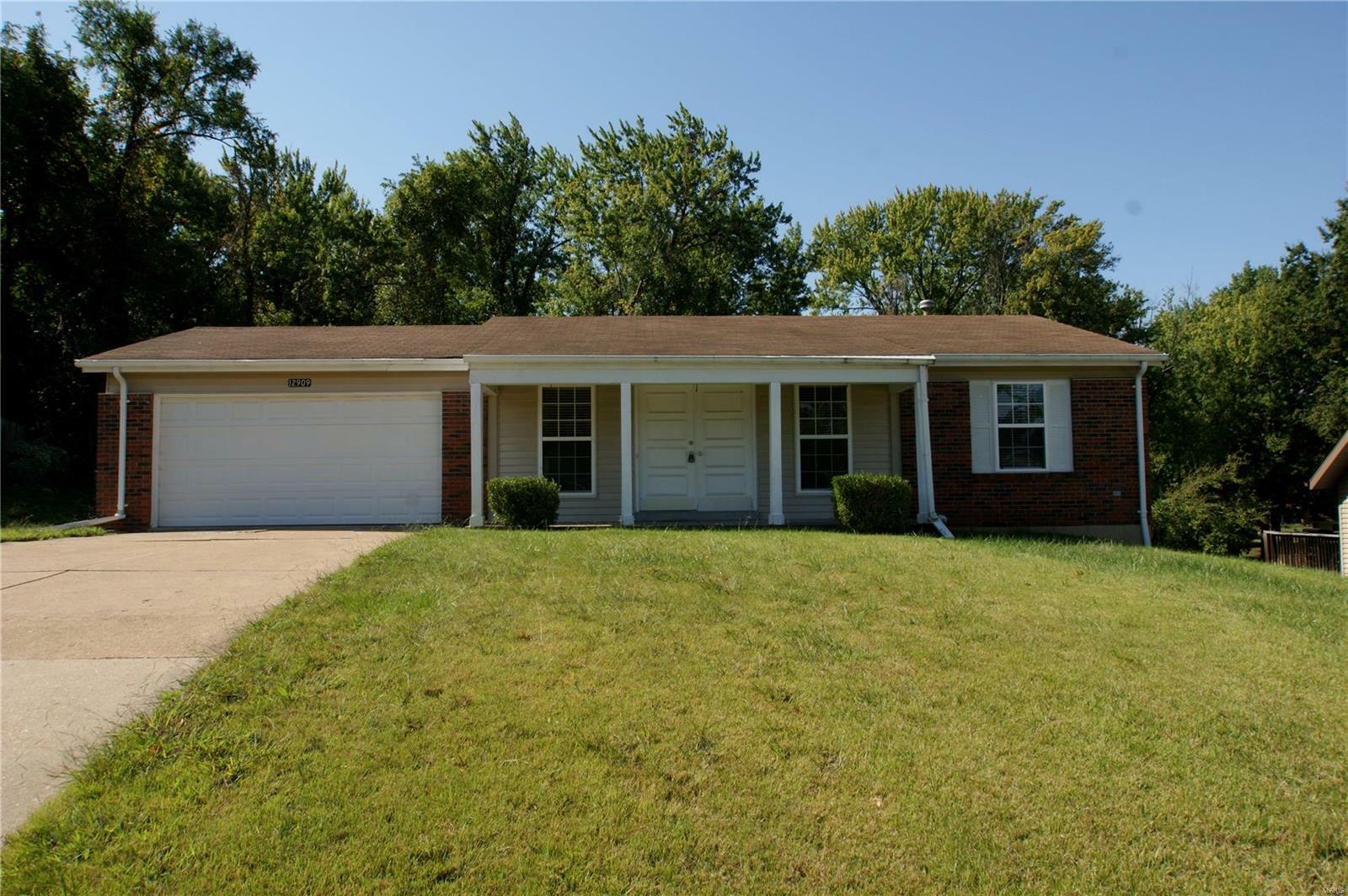 12909 Ox Bow Lane  St Louis MO 63138 photo