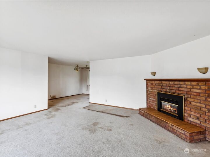 Property Photo:  9001 48th Drive NE  WA 98270 