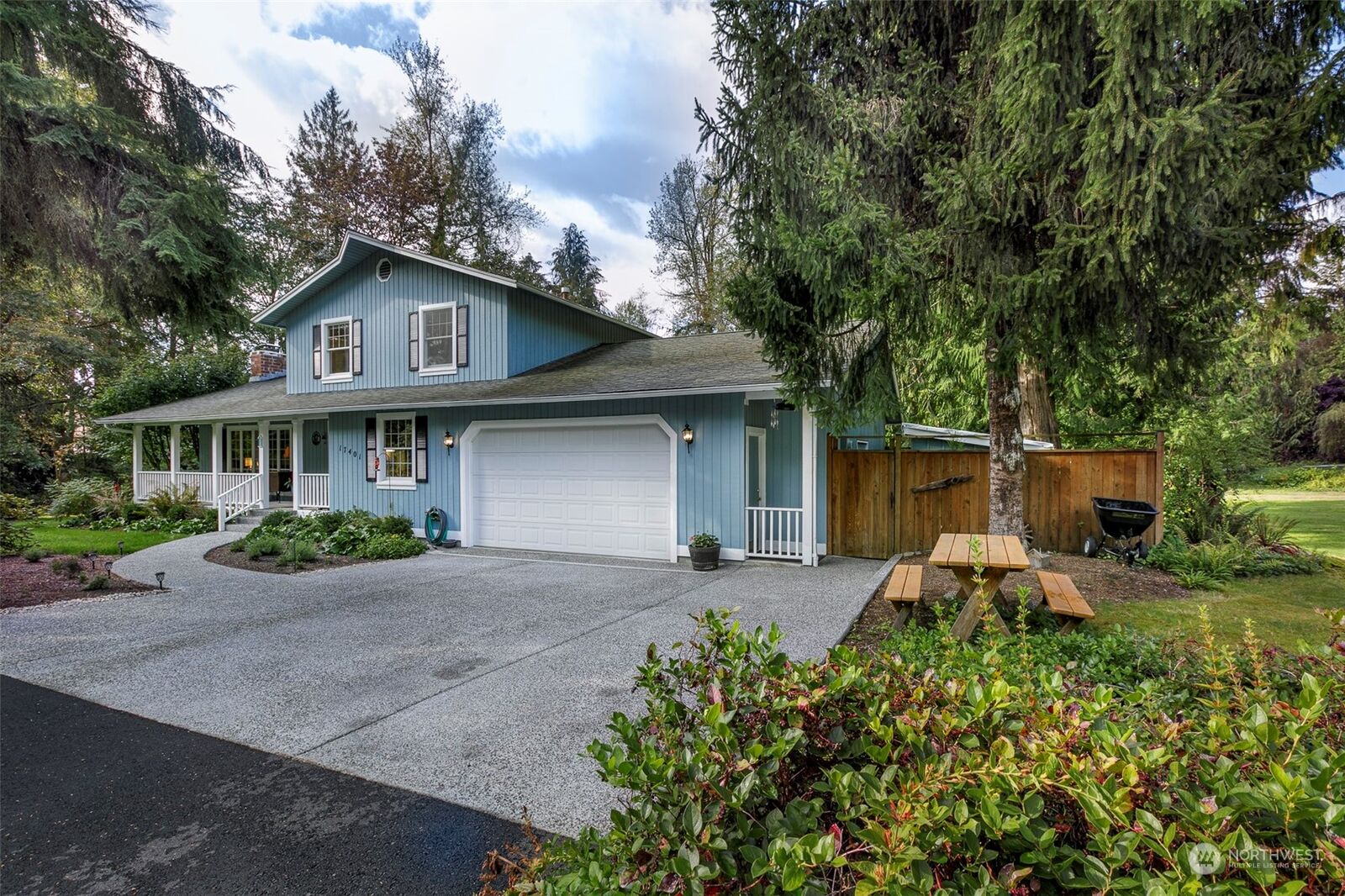 Property Photo: 17401 NE 195th Street WA 98072