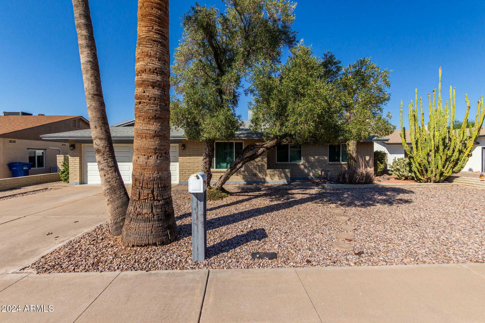 Property Photo:  2138 E Yale Drive  AZ 85283 