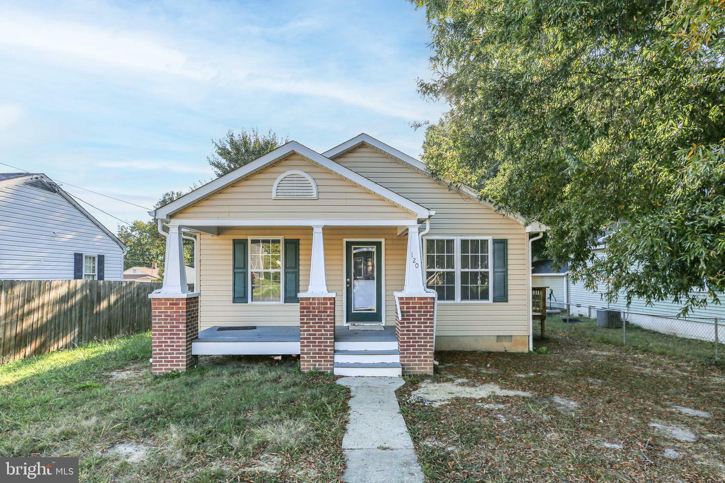 Property Photo: 120 Hudgins Road VA 22408