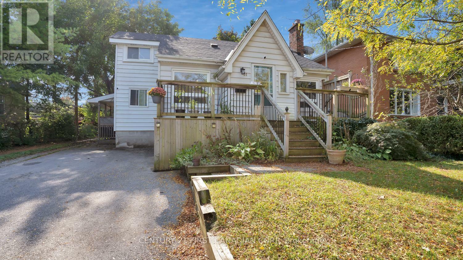 Property Photo:  51 Terrace Street  ON N5Z 2X7 