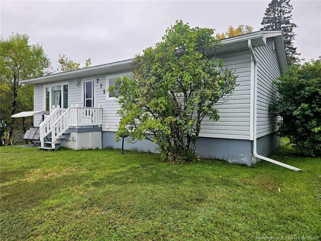 Property Photo:  775 Coffyn Crescent  NB E2A 4K2 