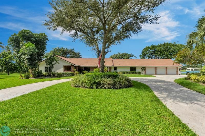 Property Photo:  7421 Annapolis Ln  FL 33067 