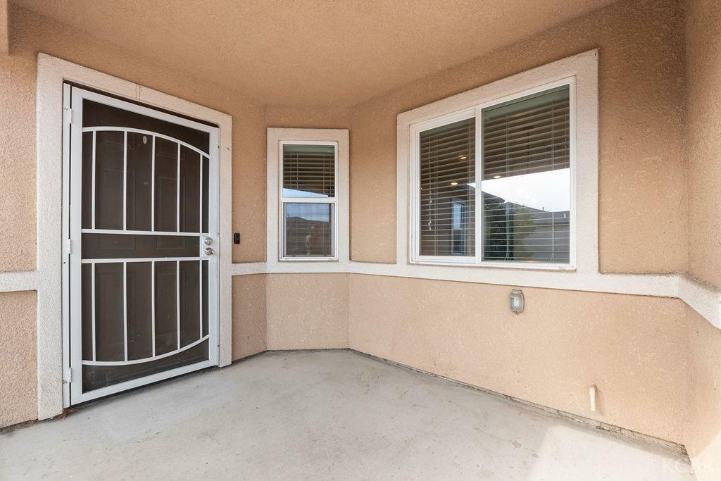 Property Photo:  745 W Perez Avenue  CA 93291 