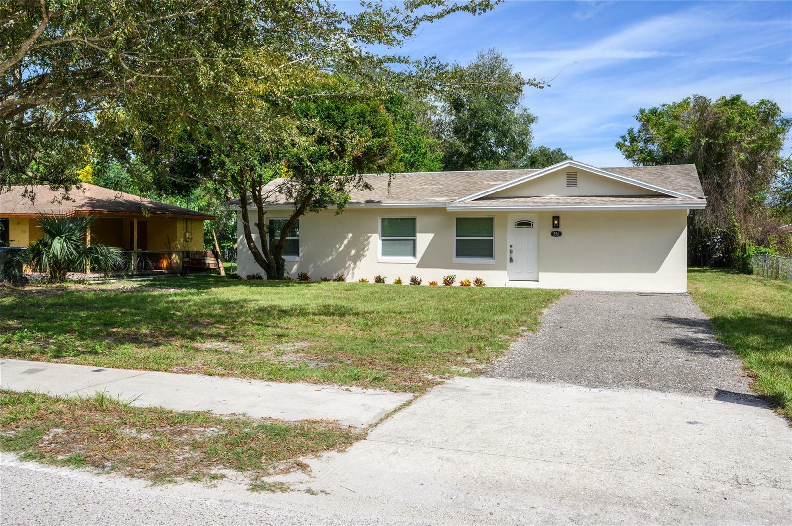 Property Photo:  511 Reed Avenue NE  FL 32765 