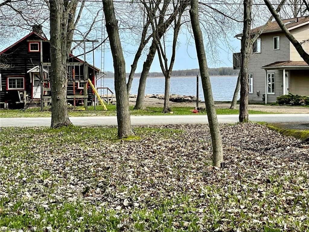 Photo de la propriété:  257 Robins Point Rd  ON L0K 2A0 