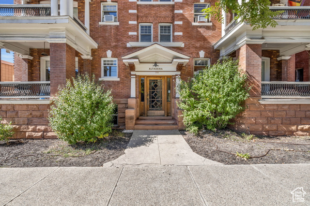 Property Photo: 310 S 300 E A5 UT 84111