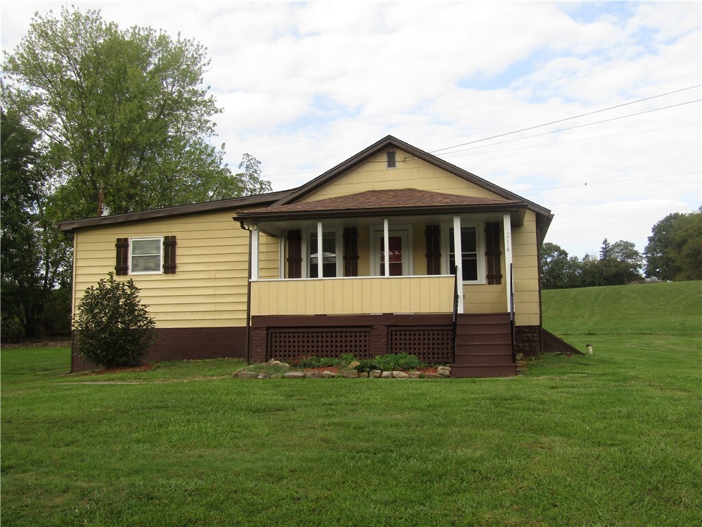 Property Photo: 216 Ridge Blvd. PA 15425