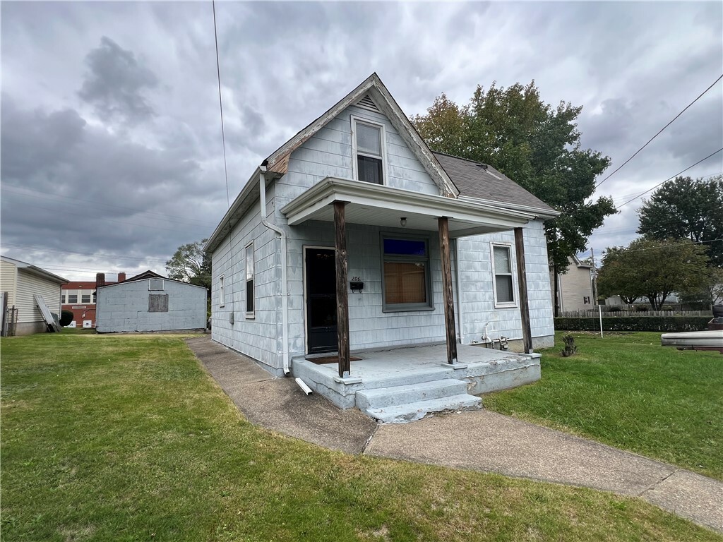 Property Photo:  206 Frank St  PA 15120 