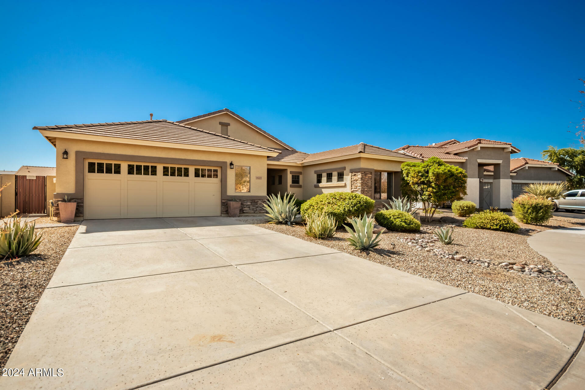 Property Photo:  14223 N 138th Drive  AZ 85379 