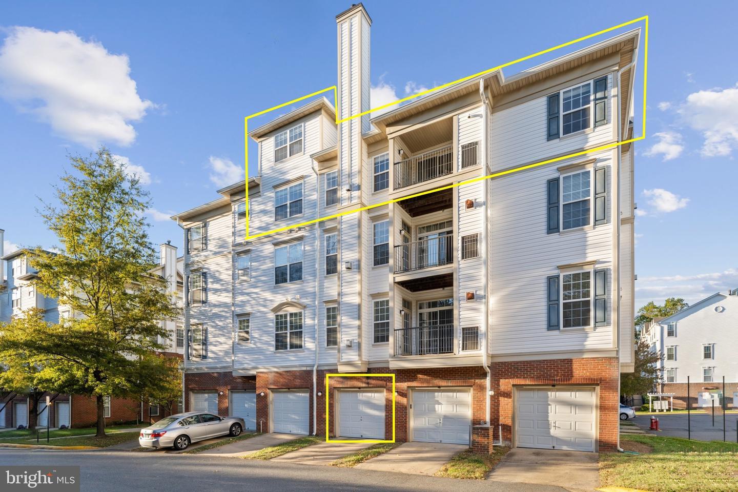 Property Photo: 11506 Sperrin Circle 404 VA 22030