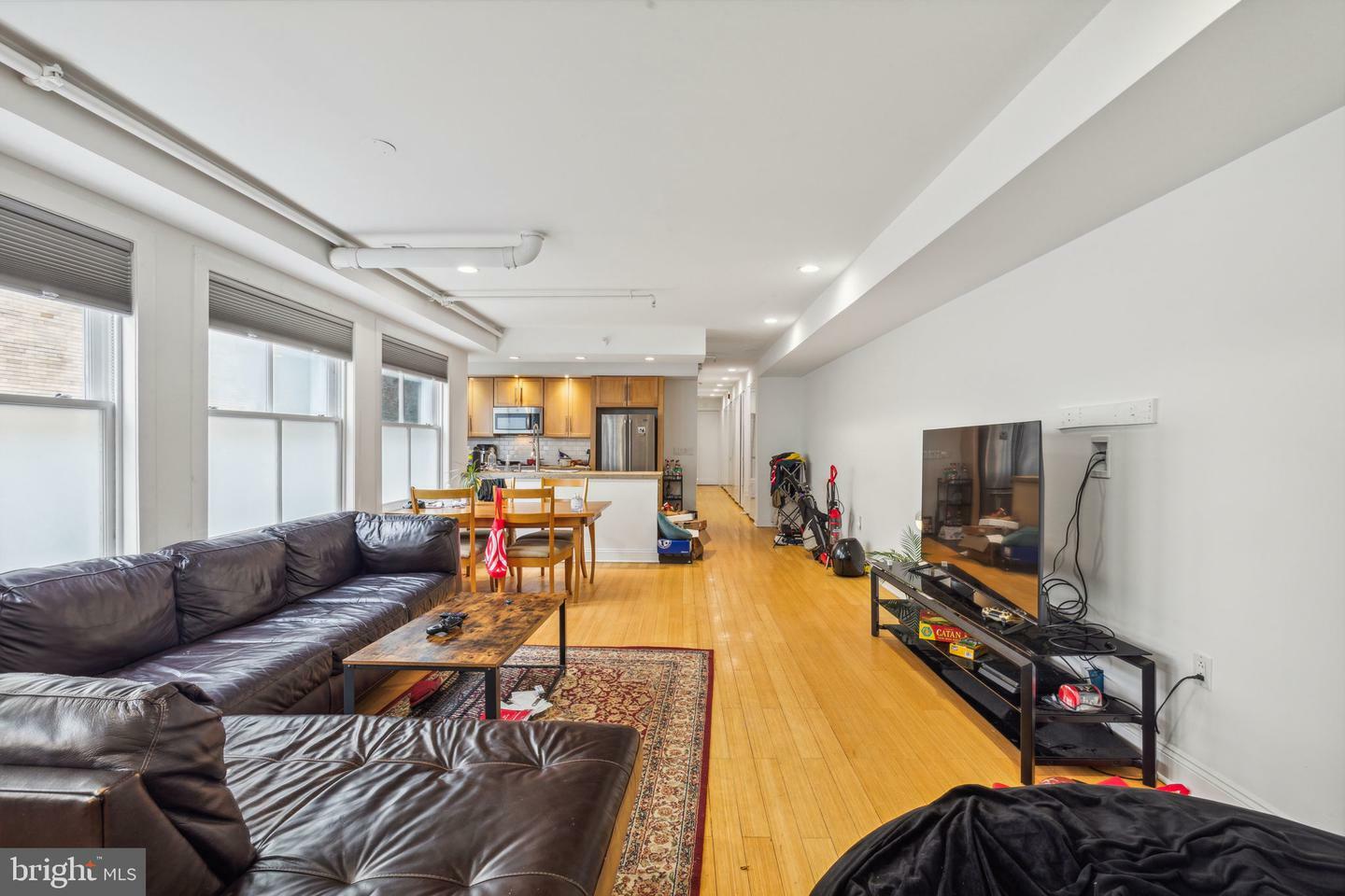 Property Photo:  1606 Chestnut Street 3  PA 19103 