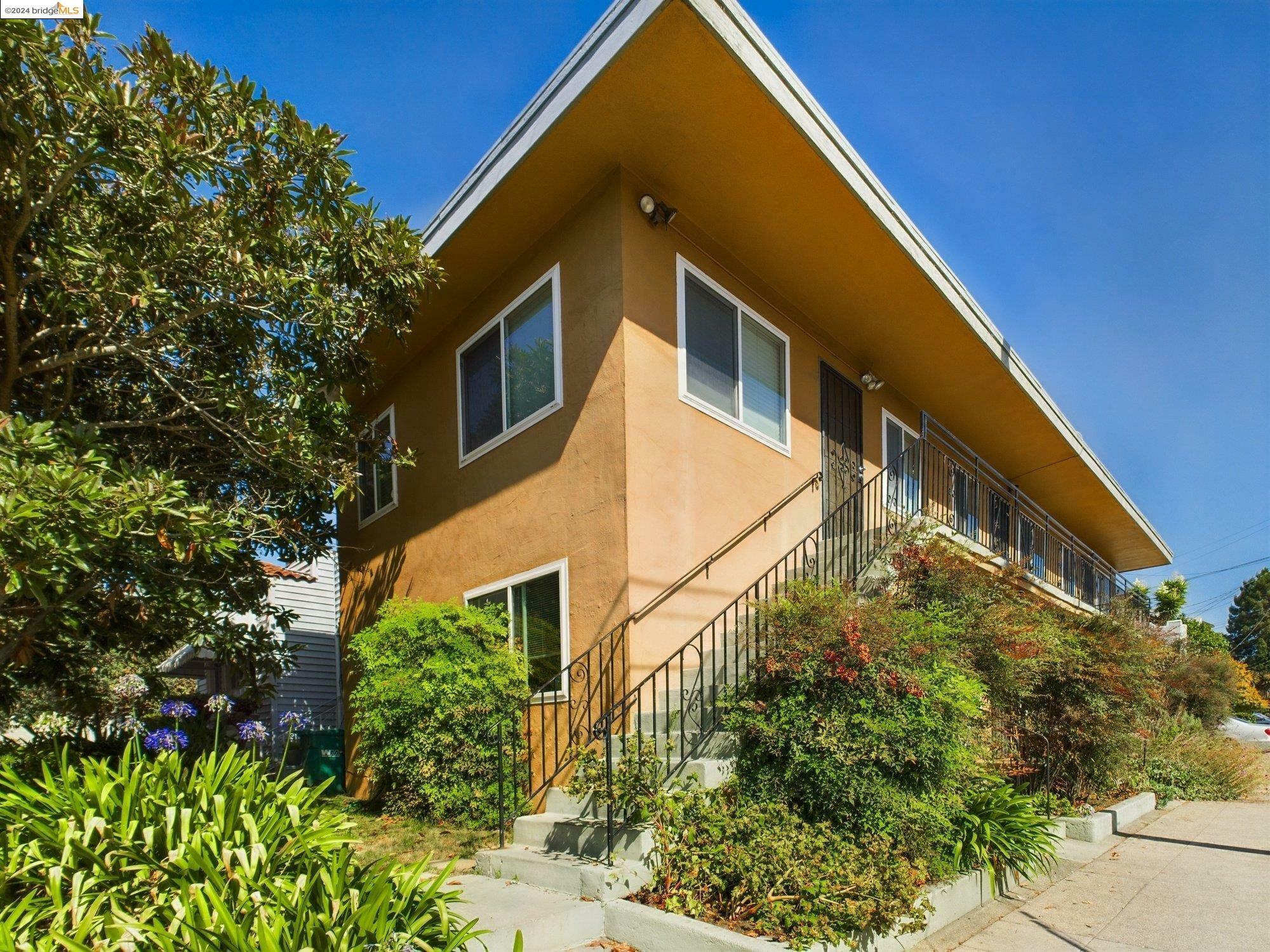 Property Photo:  3811 Opal Street  CA 94609 