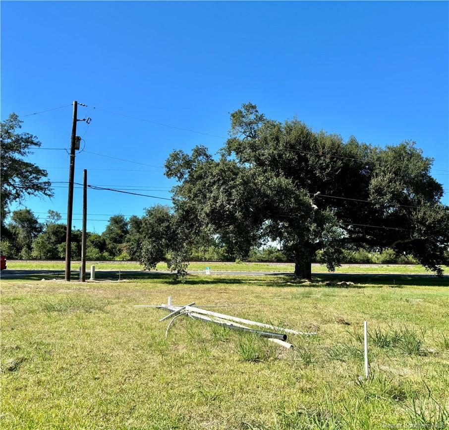 Property Photo:  403 E Highway 90 Highway  LA 70668 