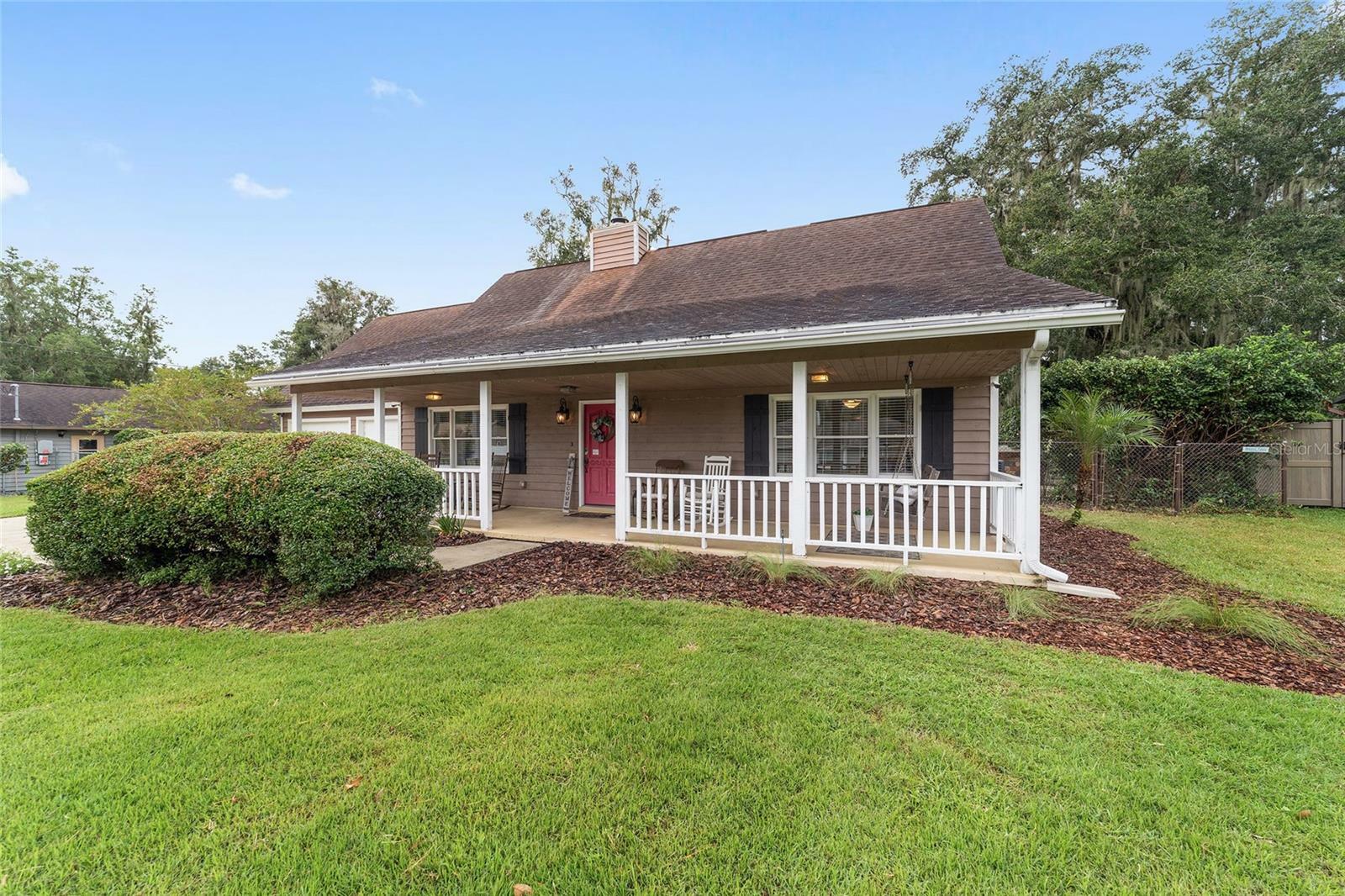 Property Photo:  4878 SE 37th Court  FL 34480 