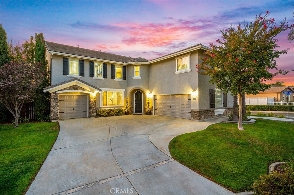 Property Photo:  26343 Palm Tree Lane  CA 92563 