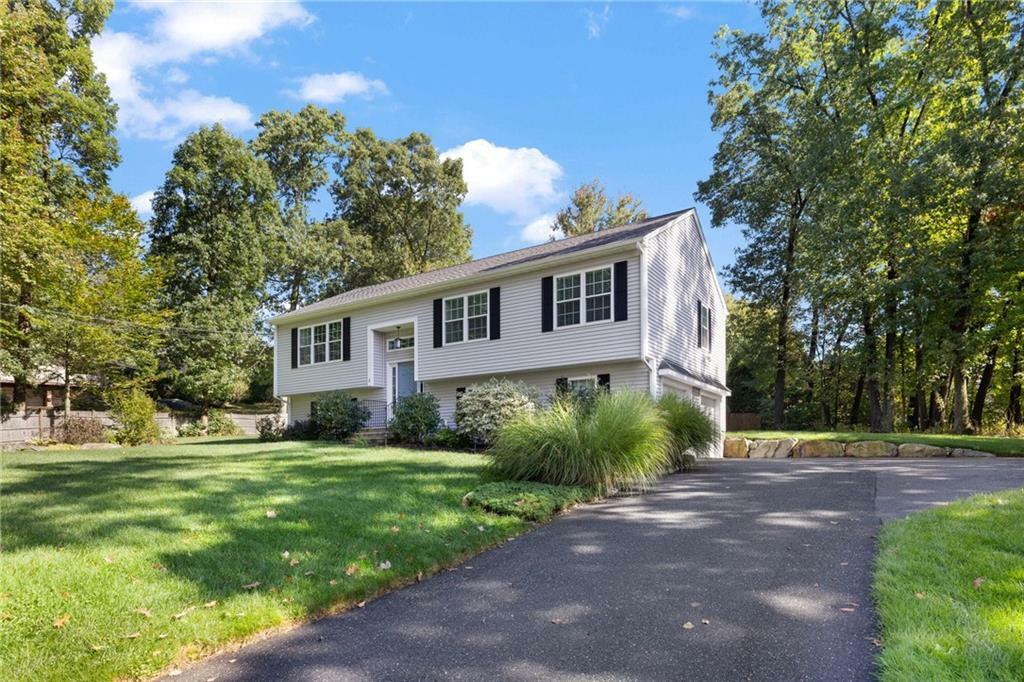 Property Photo:  2 Birchwood Drive  RI 02838 