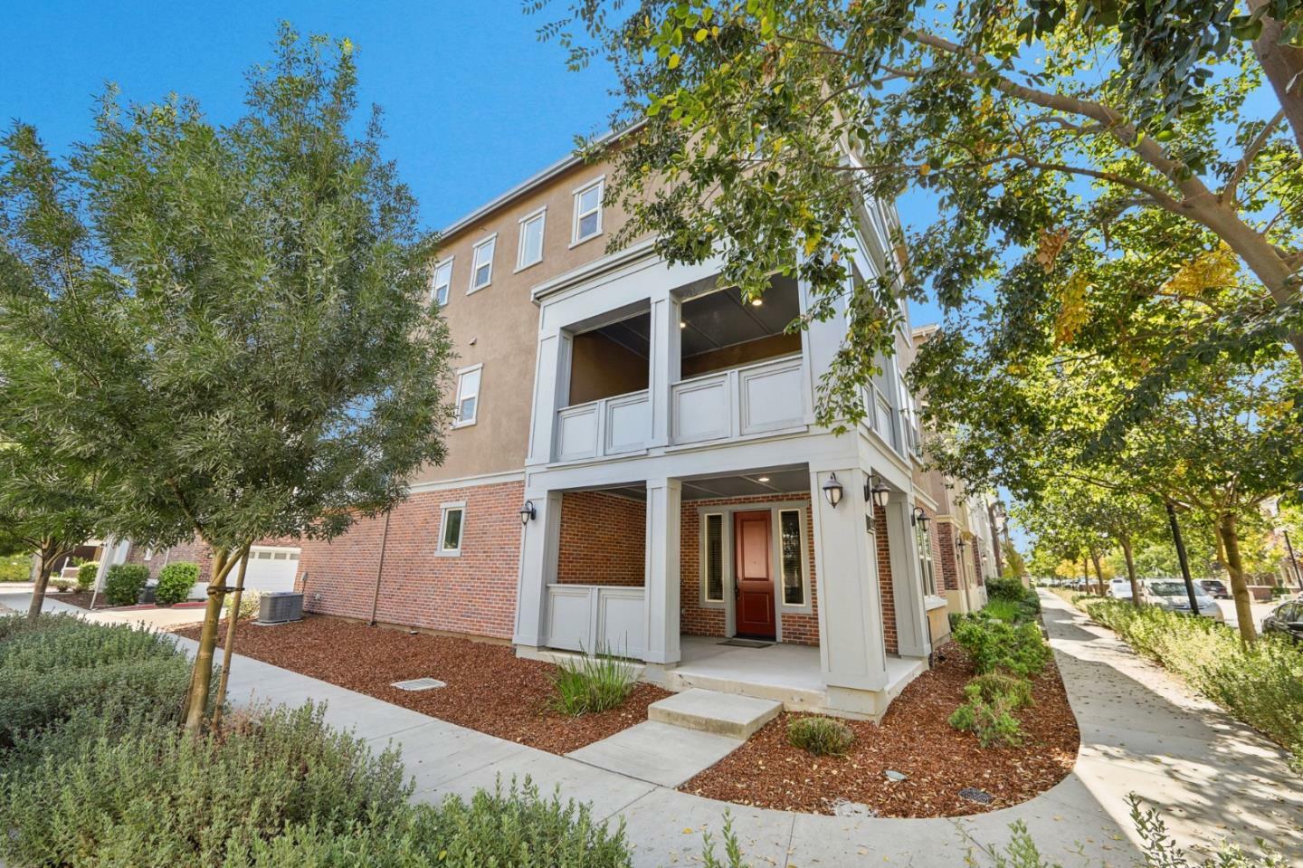 Property Photo:  1380 Brookline Loop  CA 94566 