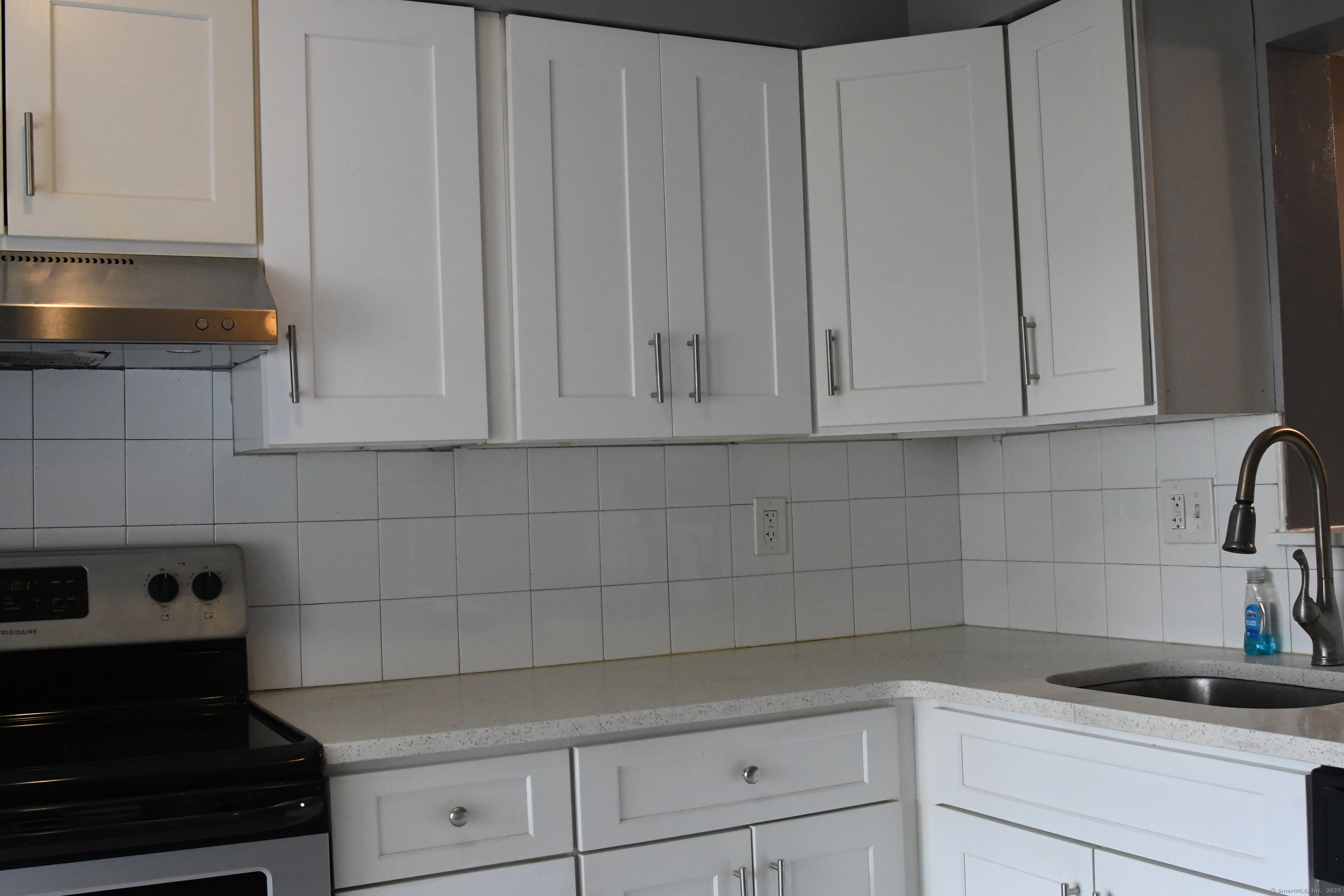 Property Photo: 1423 Quinnipiac Avenue 807 CT 06513