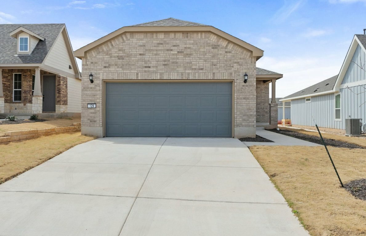 Property Photo: 129 Clay Hill Street TX 78633