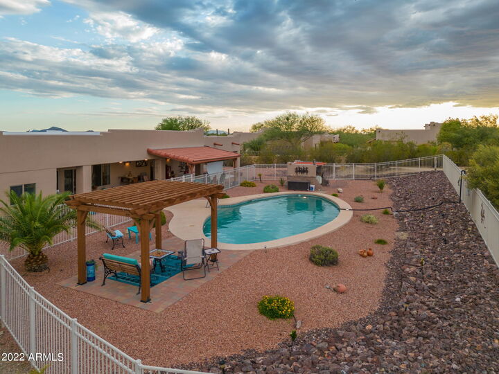 Property Photo:  21650 W Date Creek Road  AZ 85390 