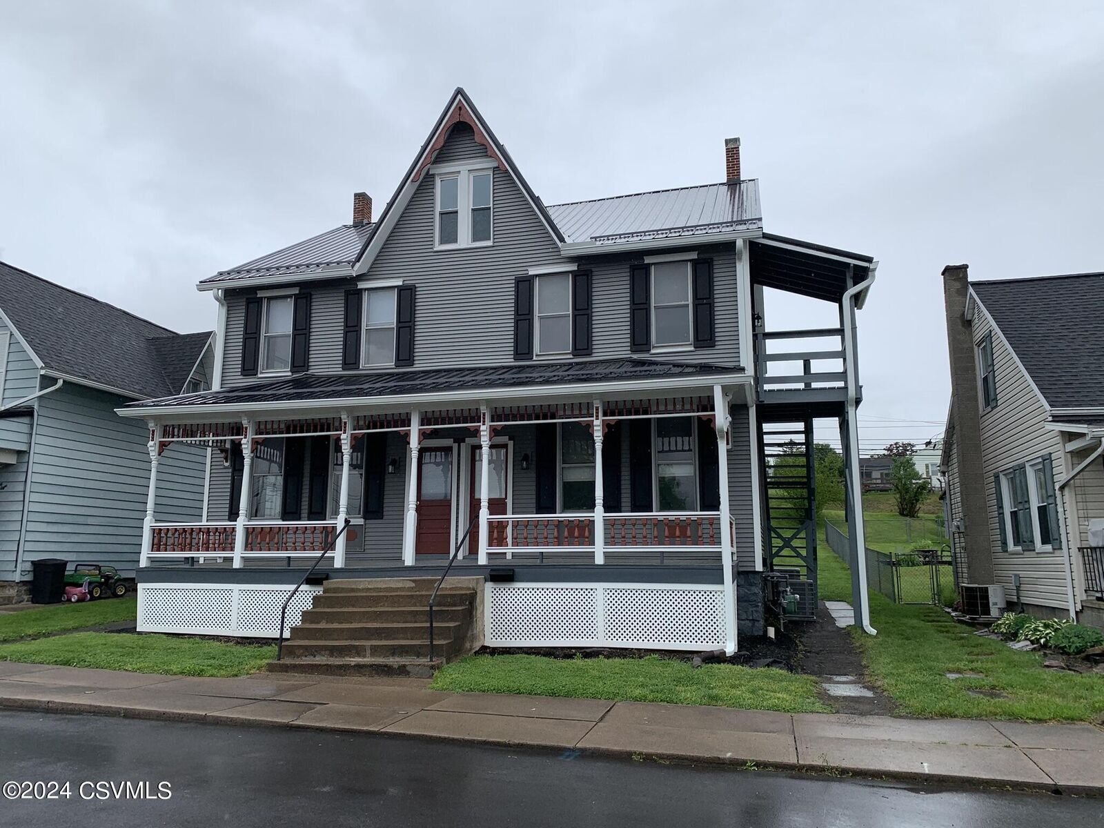 Property Photo:  34 Pennsylvania Avenue  PA 17777 